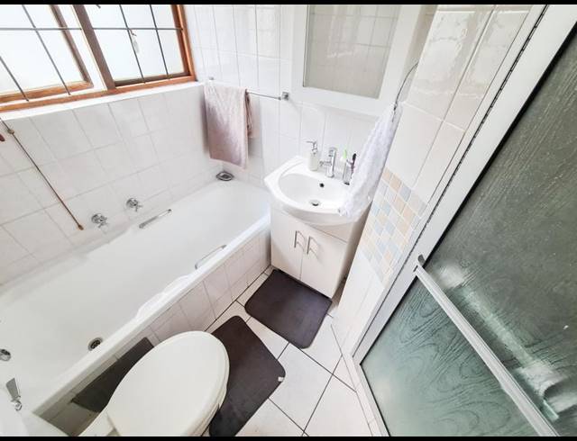 1 BEDROOM APARTMENT FOR SALE IN MORNINGSIDE